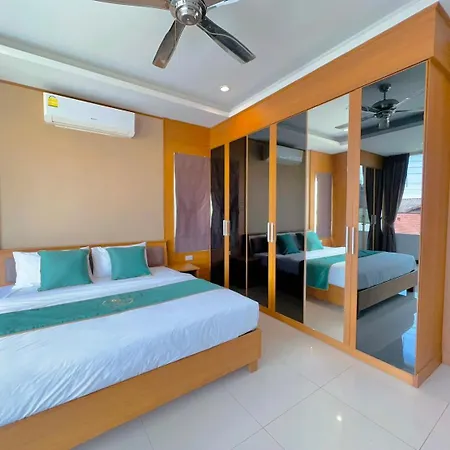 Rosewood Pool 6 Hotel 4*
