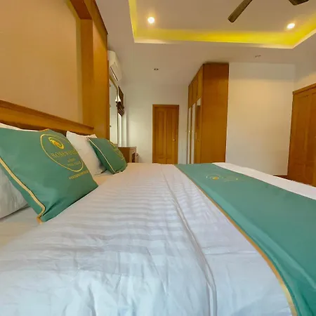 Hotel Rosewood Pool 6 Pattaya