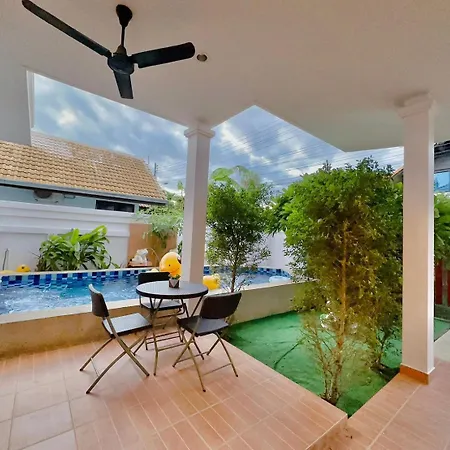 Rosewood Pool 6 Hotel Pattaya
