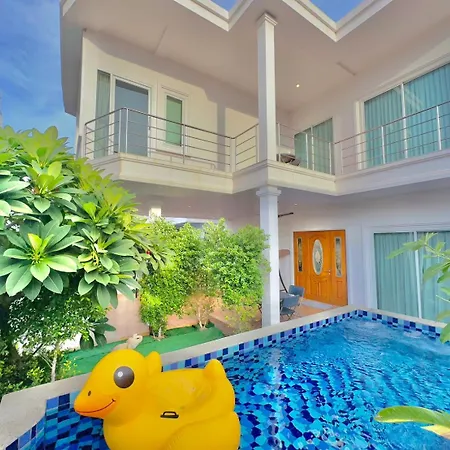 Rosewood Pool 6 4*