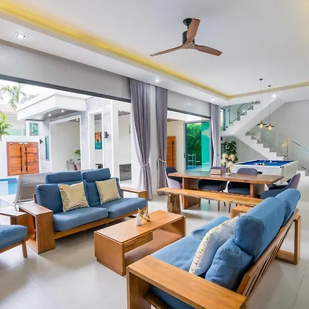 Hollywood Luxury Poolvilla Walking Street 4 Bedrooms Pattaya
