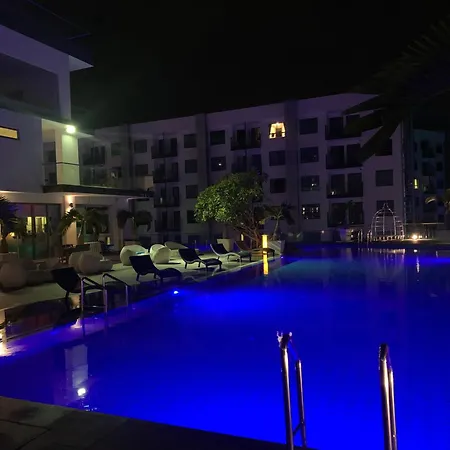 Arcadia 网红水系公寓一房 View 专业的健身房 桑拿 中心位置 交通便利 Smart Tv Wifi Pattaya