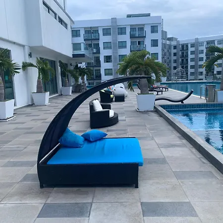 豪华两房两卫2 Bedrooms 2 Bathrooms 泳池公寓arcadia 靠近步行街 生活便利 Pattaya
