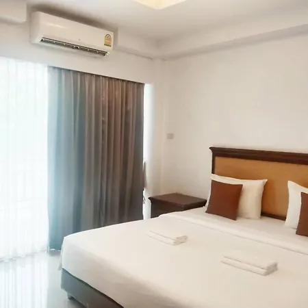 โสตา เรสซิเด้นซ์ 2* Pattaya
