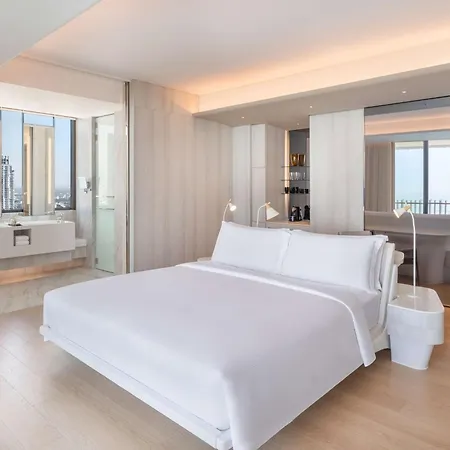 รีสอร์ท โรงแรมฮิลตัน พัทยา - Sha Extra