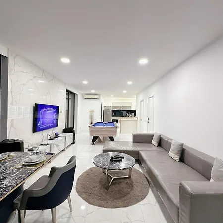 Rosewood Pool 4 2* Pattaya
