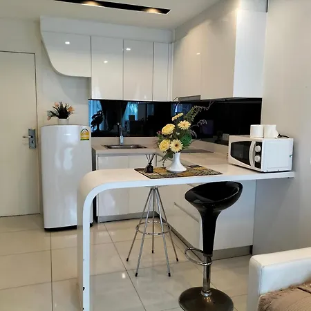 Center Residents * Pattaya