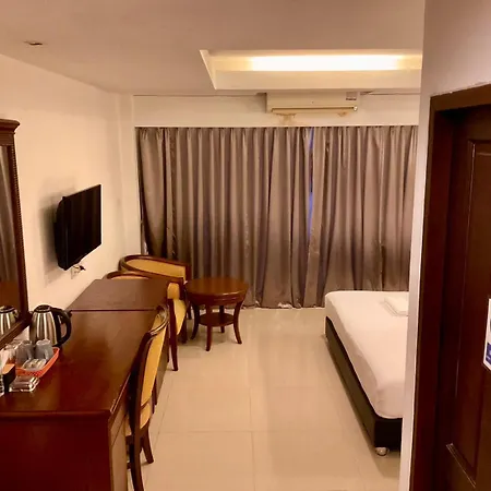 โสตา เรสซิเด้นซ์ โรงแรม 2*