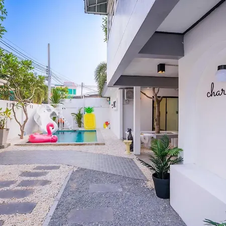 Villa Charming House Poolvilla