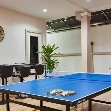 Villa Lagoon 5 Bedroom Pool Pattaya