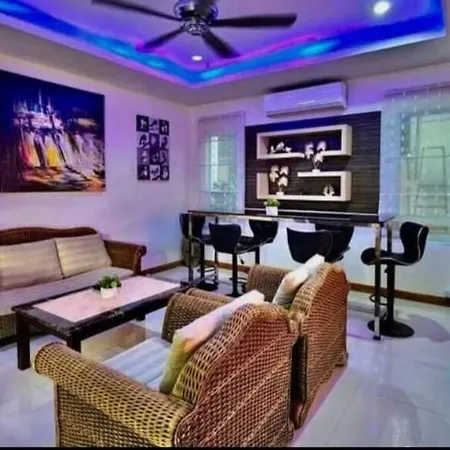 Lagoon 5 Bedroom Pool * Pattaya