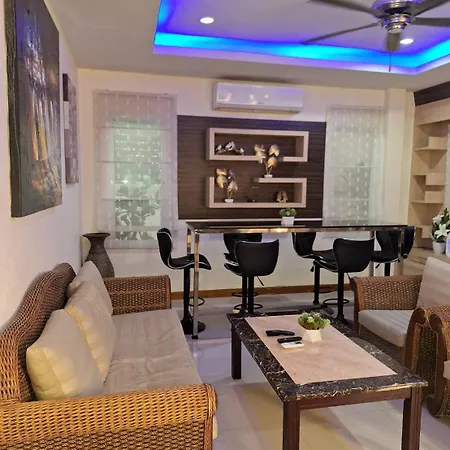 Villa Lagoon 5 Bedroom Pool *