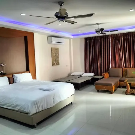 Villa Lagoon 5 Bedroom Pool Pattaya