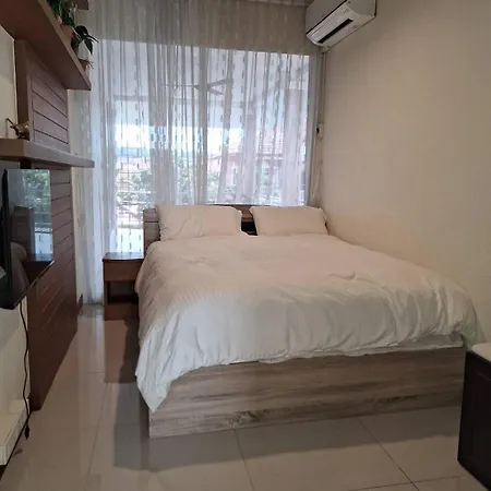Lagoon 5 Bedroom Pool Pattaya