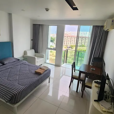 Center Apartment Pattaya