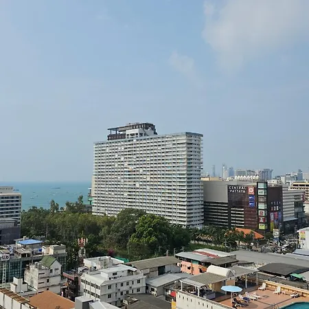 The Base By Kab Apartment Pattaya