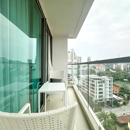Apartment The Peak Towers Cozy Studio Flat *