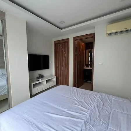 Retreat Deluxe: Poolview 2 Bed - Arcadia Pattaya