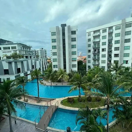 Retreat Deluxe: Poolview 2 Bed - Arcadia * Pattaya