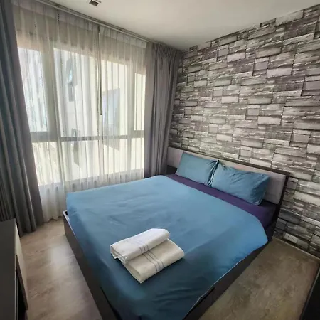 Apartment The Base一居室边上海滩，商场步行街