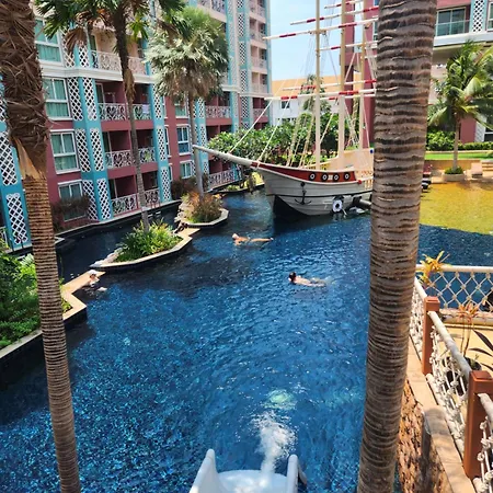 Grand Caribbean With Pool Access *