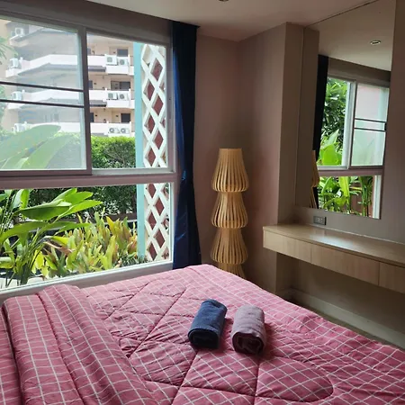 Grand Caribbean With Pool Access