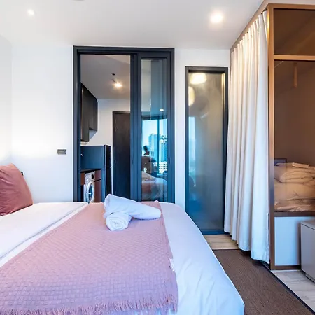 Hotel Edge Branded