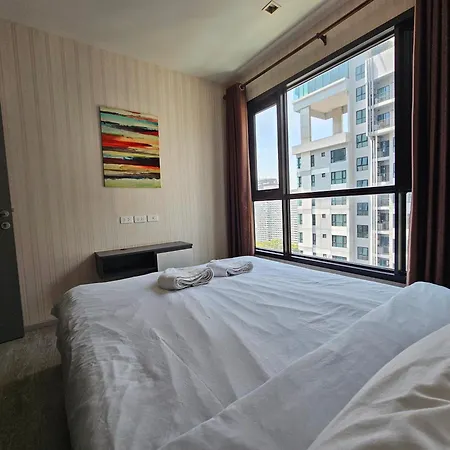 The Base Thai อพาร์ทเม้น Pattaya