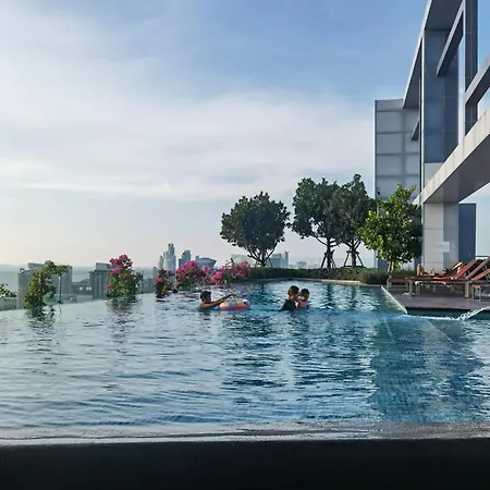 Apartment Centric Sea 中心海网红公寓