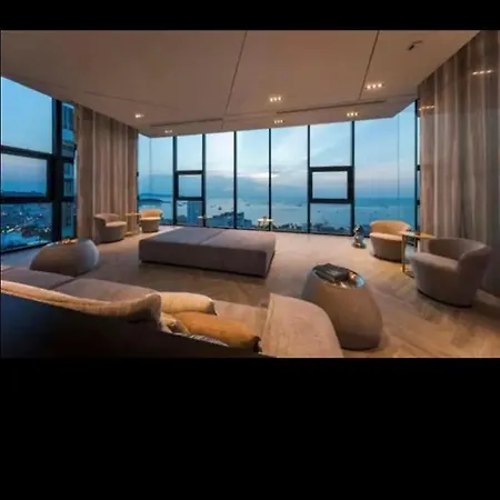 The Base Central Pattaya#71 Apartment