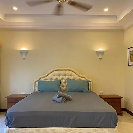 Villa Mejestic Garden Pattaya