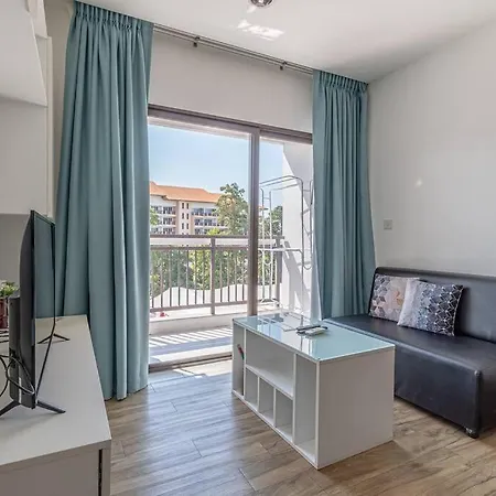 Apartment 1 Bedroom Portrait Seaview *
