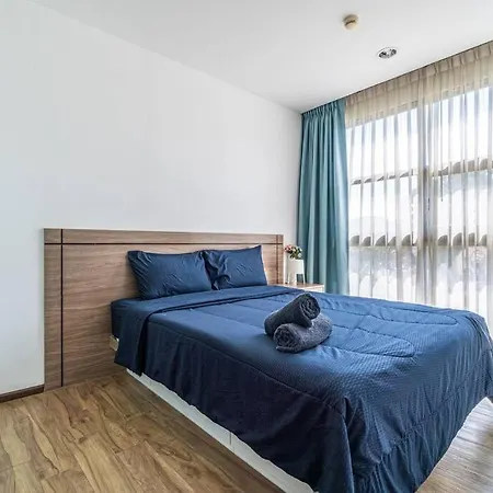 1 Bedroom Portrait Seaview Apartment *