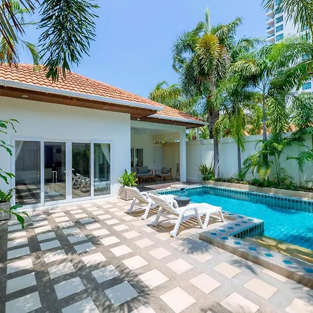 Majestic 1bedroom Poolvilla28,beach Gate วิลล่า