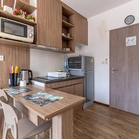 1 Bedroom Portrait Seaview *