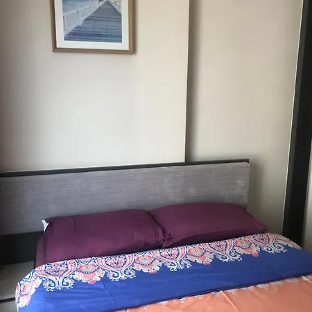 Apartment 泰国芭提雅thebase无边游泳池公寓 Pattaya