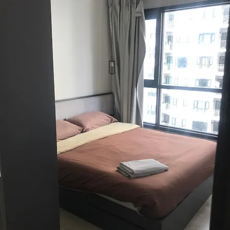 泰国芭提雅thebase无边游泳池公寓 * Pattaya