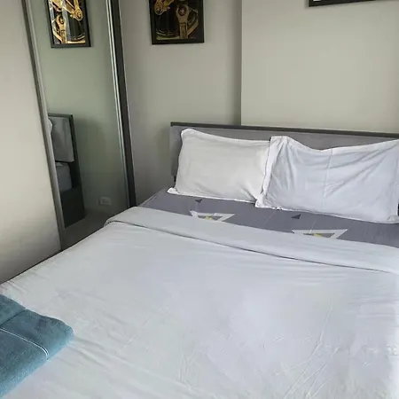 泰国芭提雅thebase无边游泳池公寓 Pattaya