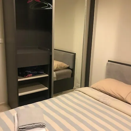Apartment 泰国芭提雅thebase无边游泳池公寓 *