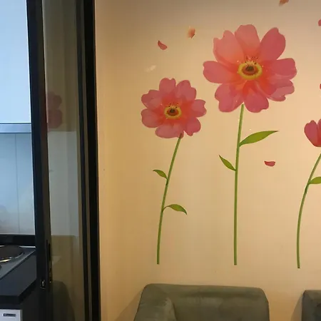 泰国芭提雅thebase无边游泳池公寓 Apartment *