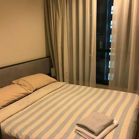Apartment 泰国芭提雅thebase无边游泳池公寓