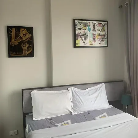 Apartment 泰国芭提雅thebase无边游泳池公寓 Pattaya
