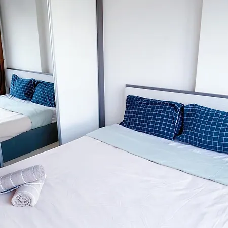 Apartment Infinity Pool One Bedroom Pattaya