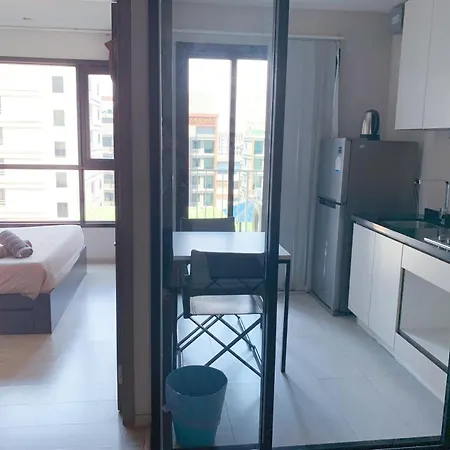Infinity Pool One Bedroom Apartment Pattaya