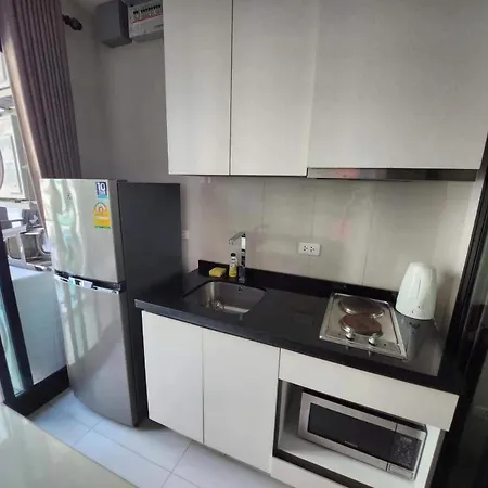 Apartment Infinity Pool One Bedroom Pattaya