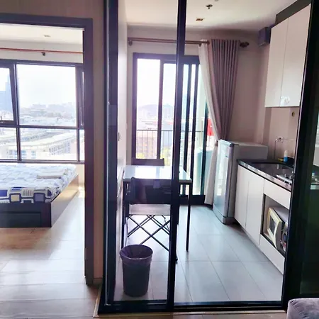 Apartment 芭提雅双人精品公寓无边游泳池thebase中央基地 *