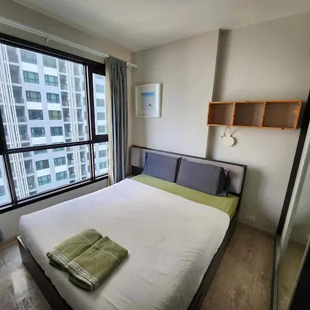 芭提雅双人精品公寓无边游泳池thebase中央基地 Apartment Pattaya