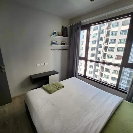 Apartment 芭提雅双人精品公寓无边游泳池thebase中央基地 *