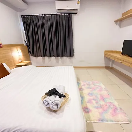 Villa 芭提雅市区靠近步行街/海滩，全新4卧双层独栋私人泳池别墅 *