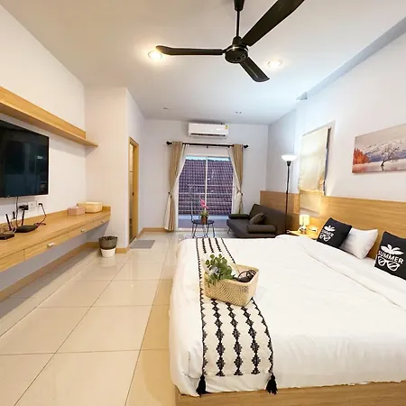 Villa 芭提雅市区靠近步行街/海滩，全新4卧双层独栋私人泳池别墅 Pattaya